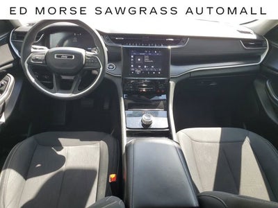 2023 Jeep Grand Cherokee Laredo