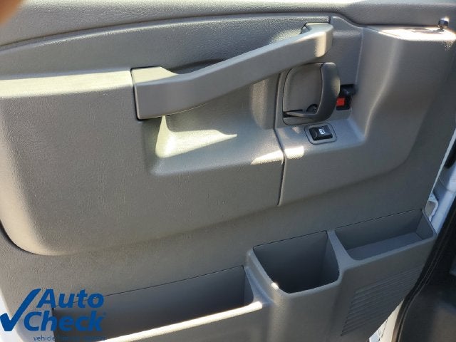 2025 Chevrolet Express Cargo Work Van - Photo 18