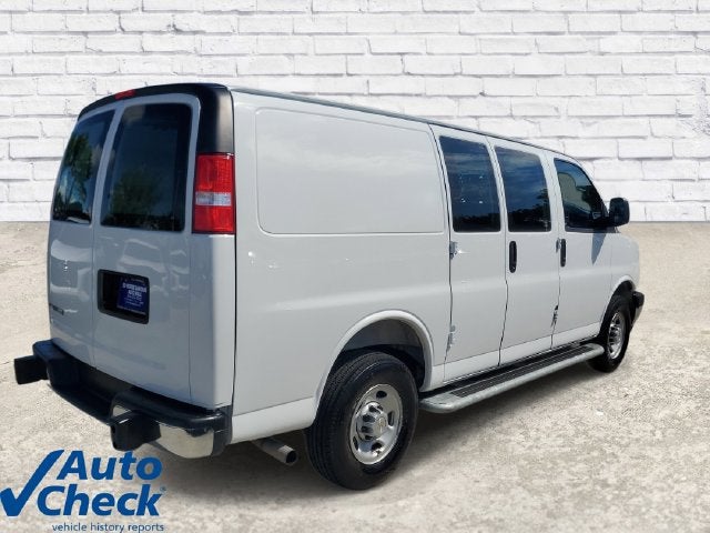 2025 Chevrolet Express Cargo WT
