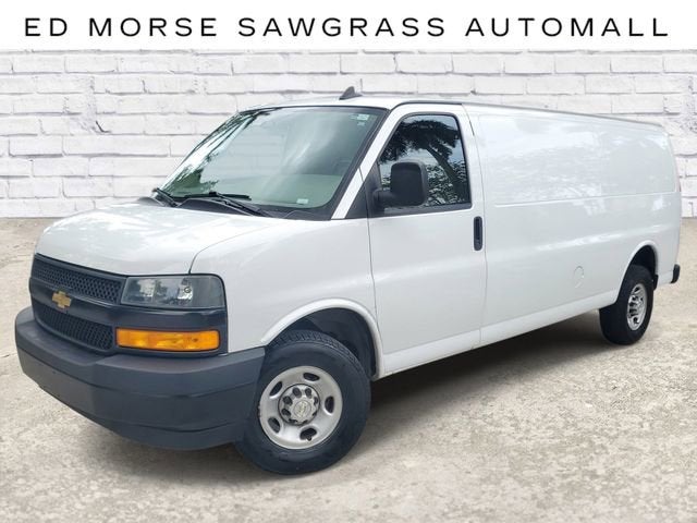 2023 Chevrolet Express 2500 Extended Work Van HD's photo