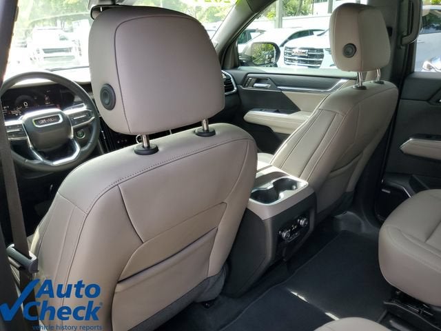 2024 GMC Acadia Elevation