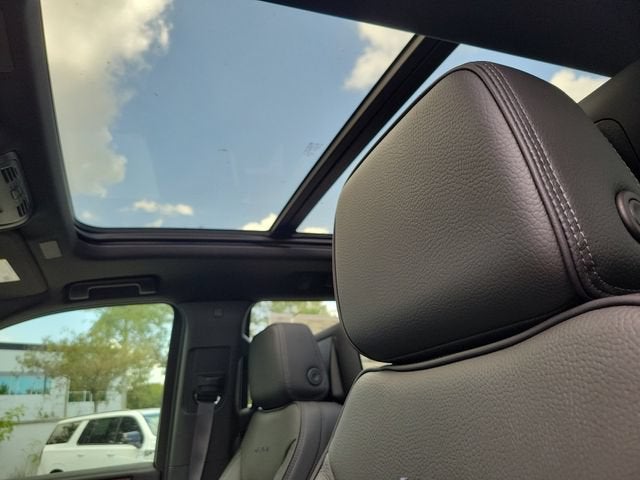 2026 GMC Yukon Denali - Photo 11