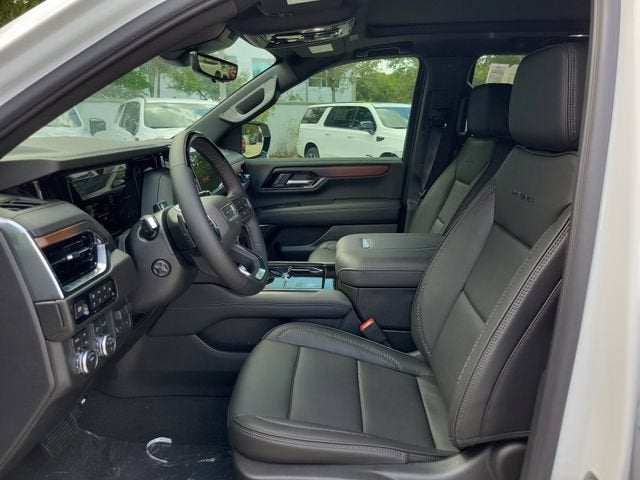 2026 GMC Yukon Denali - Photo 7