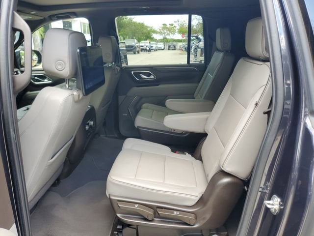 2023 GMC Yukon XL SLT