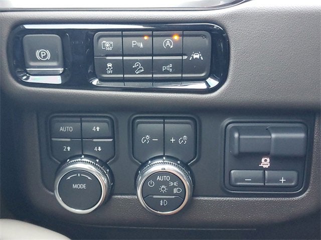 2025 GMC Yukon XL Elevation