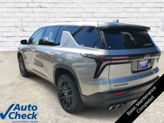 2024 Chevrolet Traverse LS