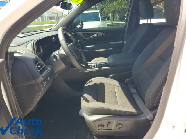 2024 Chevrolet Traverse LT