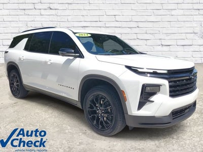 2024 Chevrolet Traverse LT