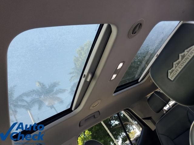 2021 Chevrolet Traverse High Country - Photo 23