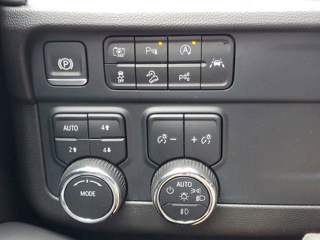 2025 Chevrolet Tahoe Z71 - Photo 27