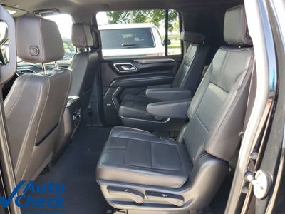 2023 Chevrolet Suburban RST
