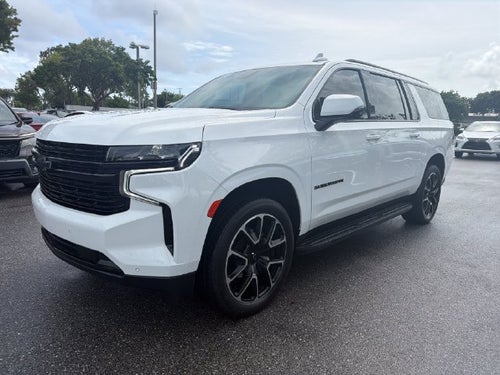 2023 Chevrolet Suburban RST