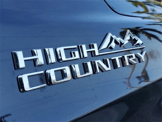 2023 Chevrolet Suburban High Country