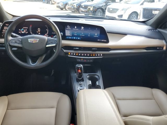 2024 Cadillac XT4 Luxury