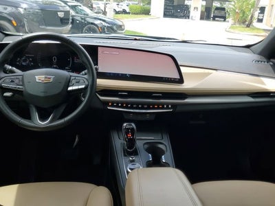 2024 Cadillac XT4 Luxury