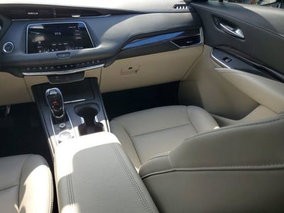 2023 Cadillac XT4 Luxury
