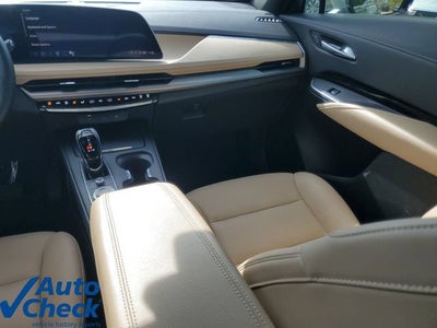 2024 Cadillac XT4 Luxury