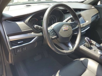 2023 Cadillac XT4 Premium Luxury