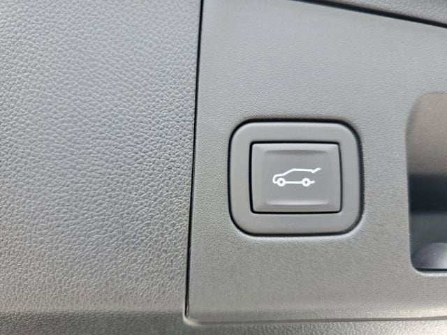 2025 Cadillac XT4 Sport