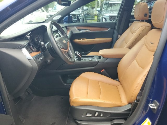 2023 Cadillac XT5 FWD Premium Luxury