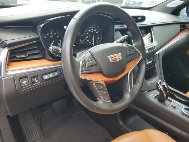 2023 Cadillac XT5 FWD Premium Luxury
