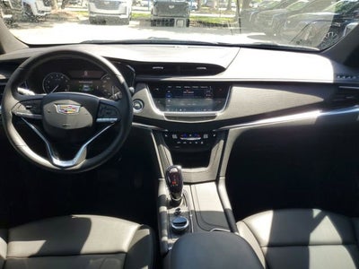 2024 Cadillac XT6 Luxury