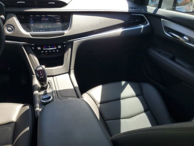 2024 Cadillac XT6 Luxury