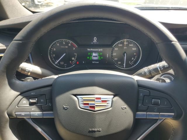 2024 Cadillac XT6 Luxury