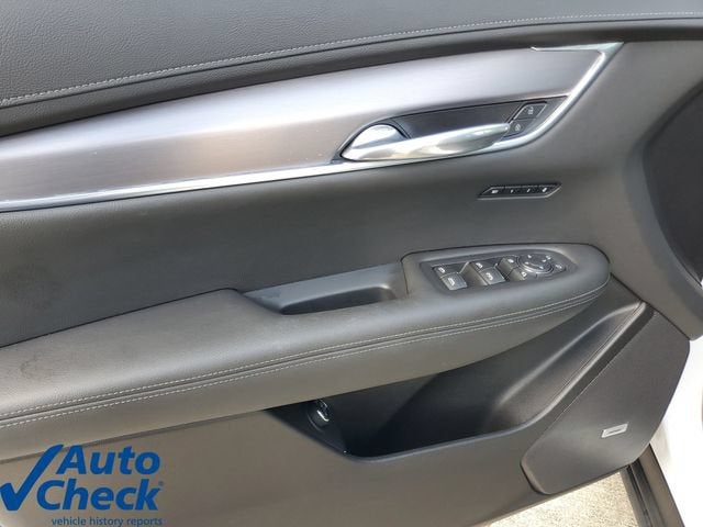 2024 Cadillac XT6 Luxury
