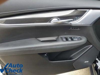 2025 Cadillac XT6 Sport
