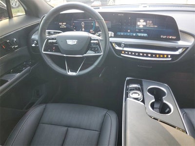 2025 Cadillac LYRIQ Luxury 1