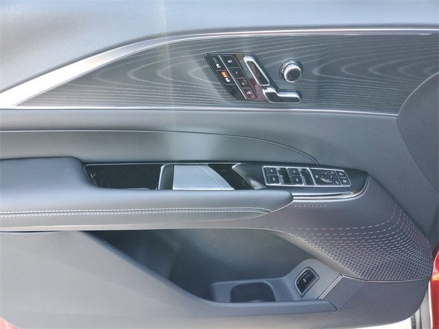 2025 Cadillac LYRIQ Luxury 1