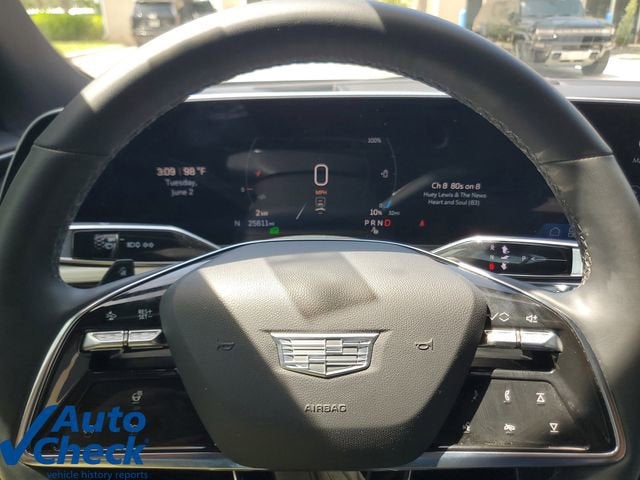 2024 Cadillac LYRIQ Luxury 1