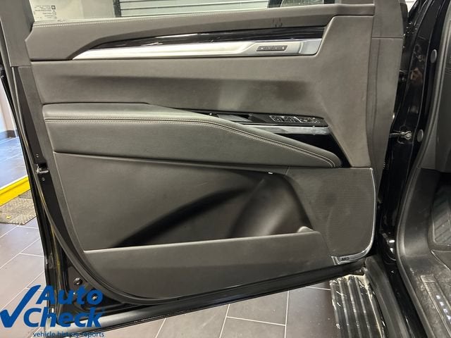 2025 Cadillac Escalade Sport