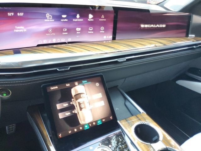 2025 Cadillac Escalade Sport Platinum