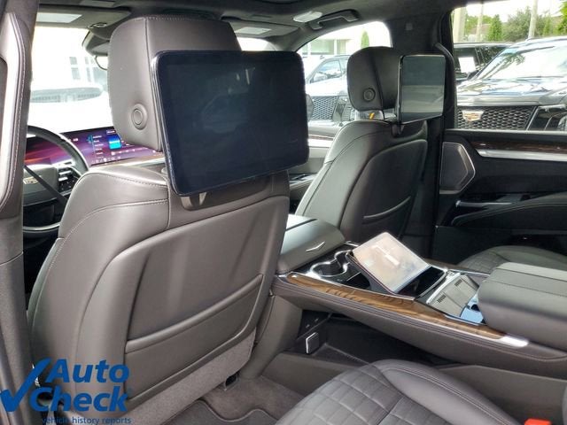 2025 Cadillac Escalade Sport Platinum