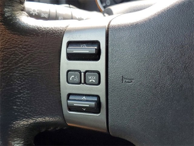 2012 Nissan Titan SV