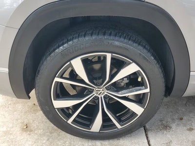 2024 Volkswagen Atlas 2.0T SEL Premium R-Line