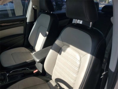 2015 Volkswagen Passat 1.8T SE