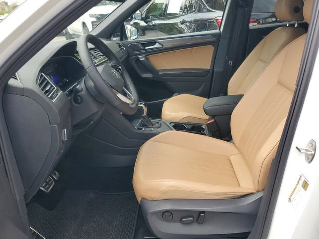 2024 Volkswagen Tiguan SE R-Line Black