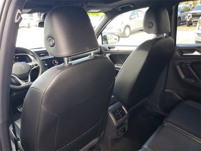 2023 Volkswagen Tiguan SE R-Line Black