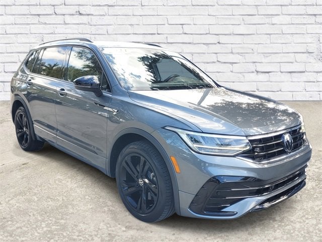 2023 Volkswagen Tiguan SE R-Line Black
