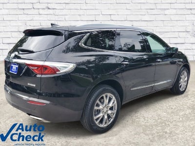 2022 Buick Enclave Essence