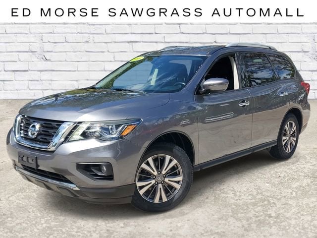 2018 Nissan Pathfinder SV