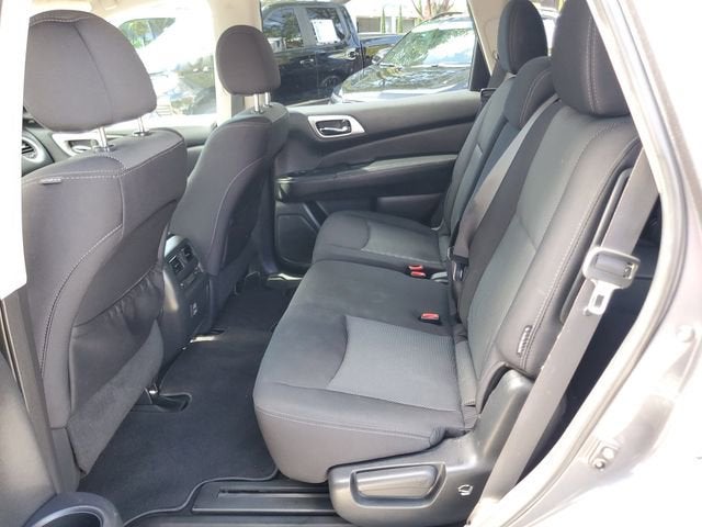 2018 Nissan Pathfinder SV