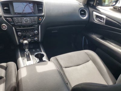 2018 Nissan Pathfinder SV