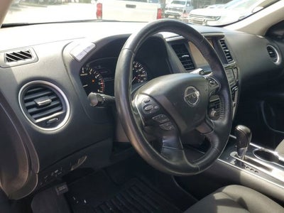 2018 Nissan Pathfinder SV