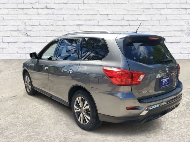 2018 Nissan Pathfinder SV