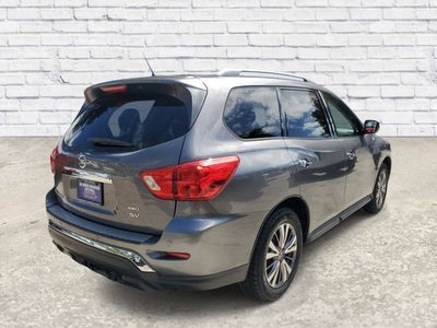 2018 Nissan Pathfinder SV