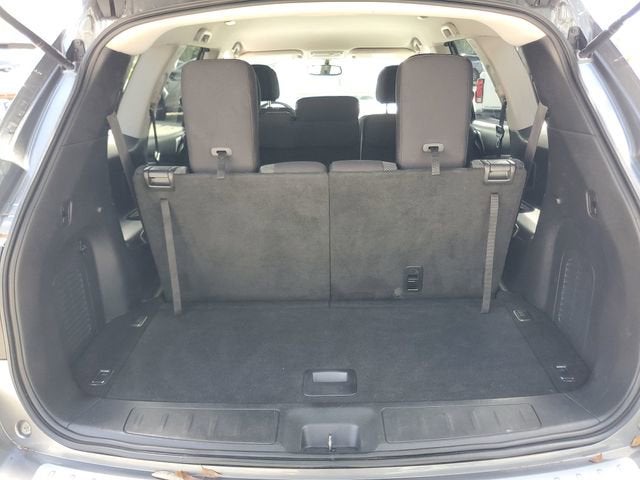 2018 Nissan Pathfinder SV